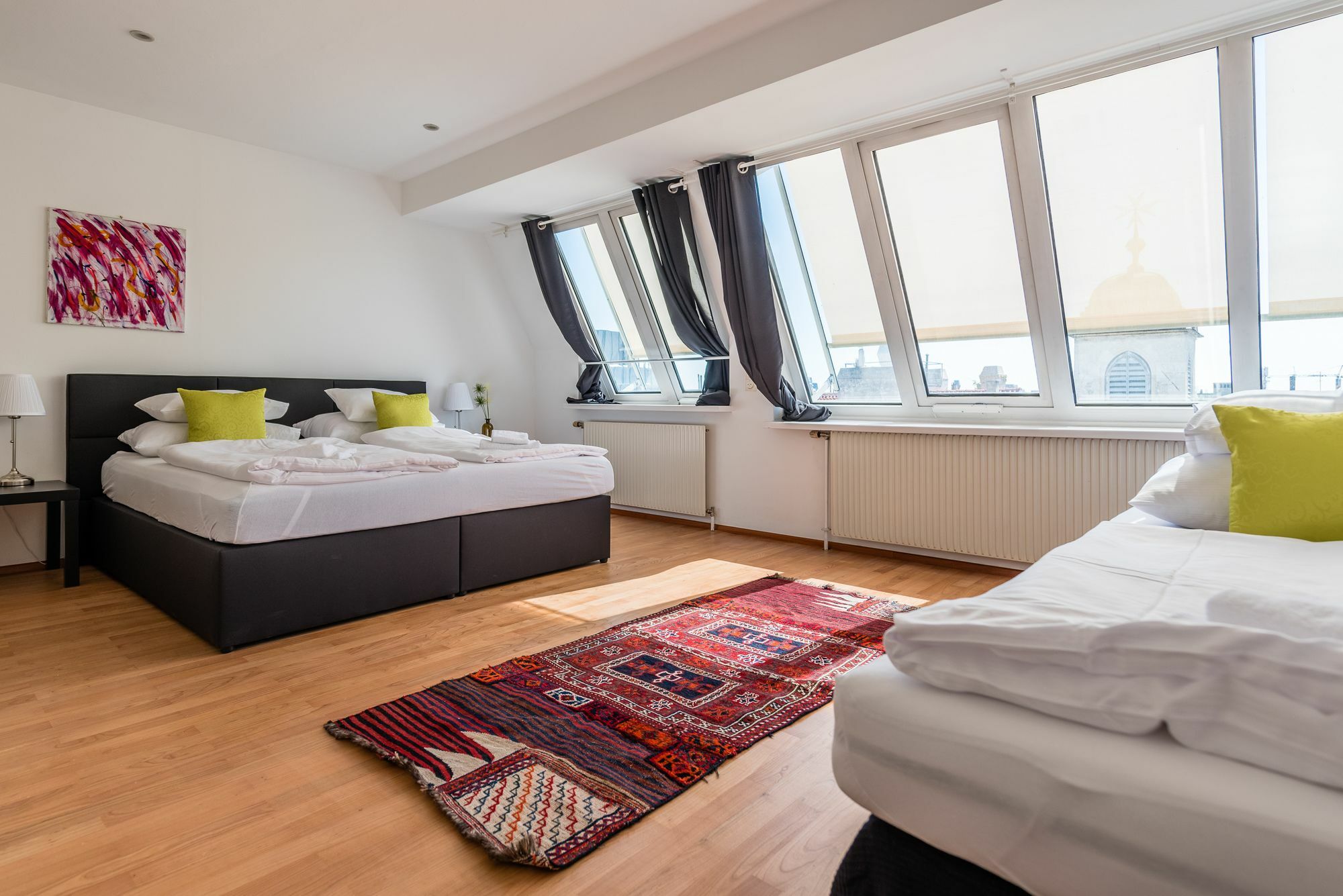 Duschel Apartments City Center Wenen Buitenkant foto