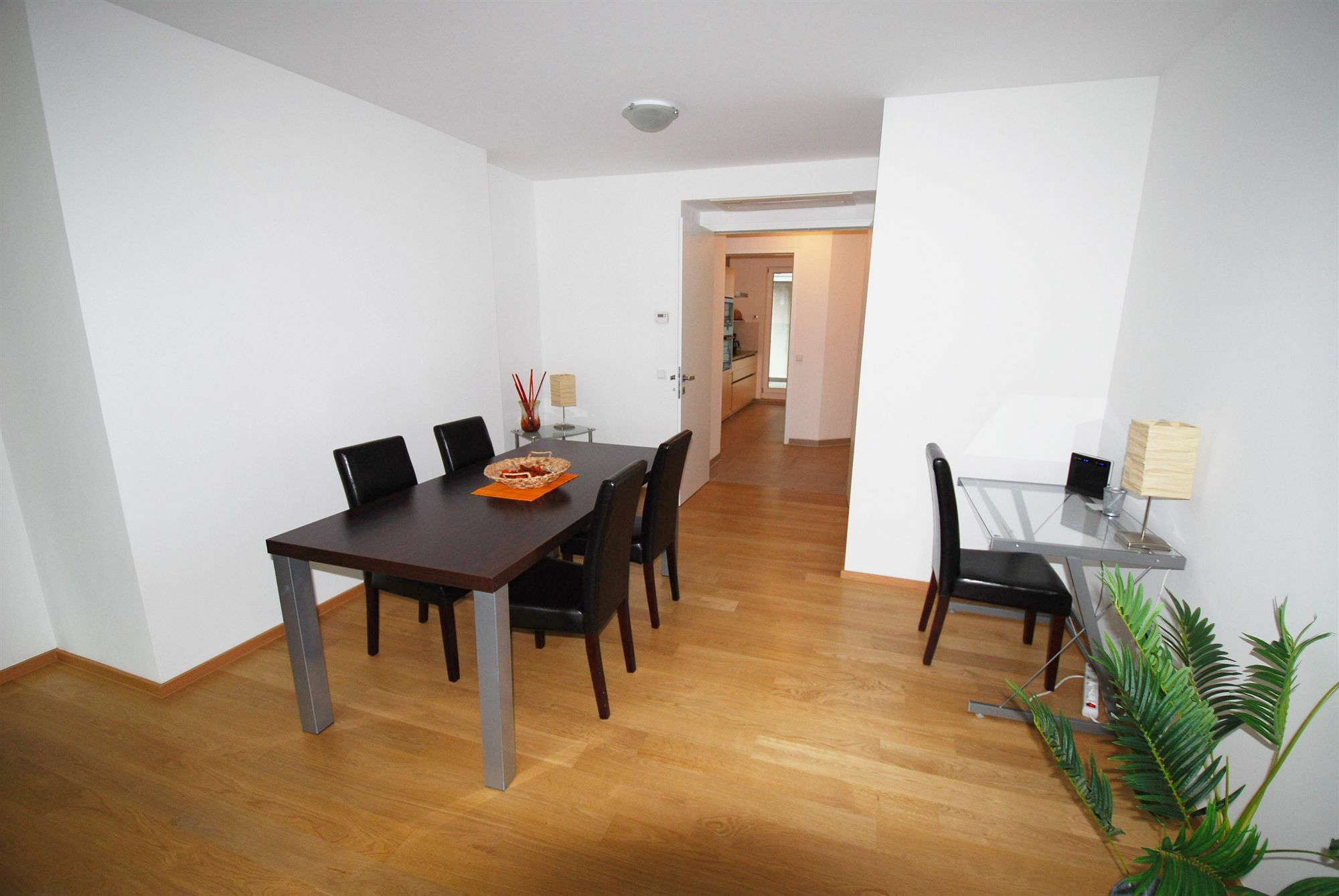 Duschel Apartments City Center Wenen Buitenkant foto